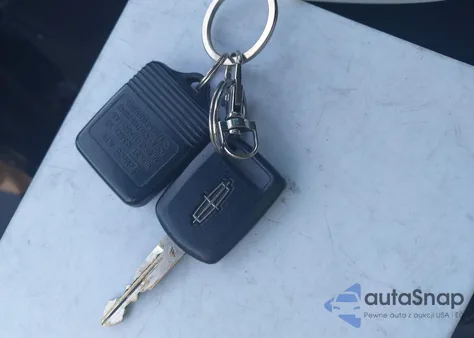 2009 Lincoln Town Car Executive L из США, поврежденный, VIN 2LNHM84V29X600346